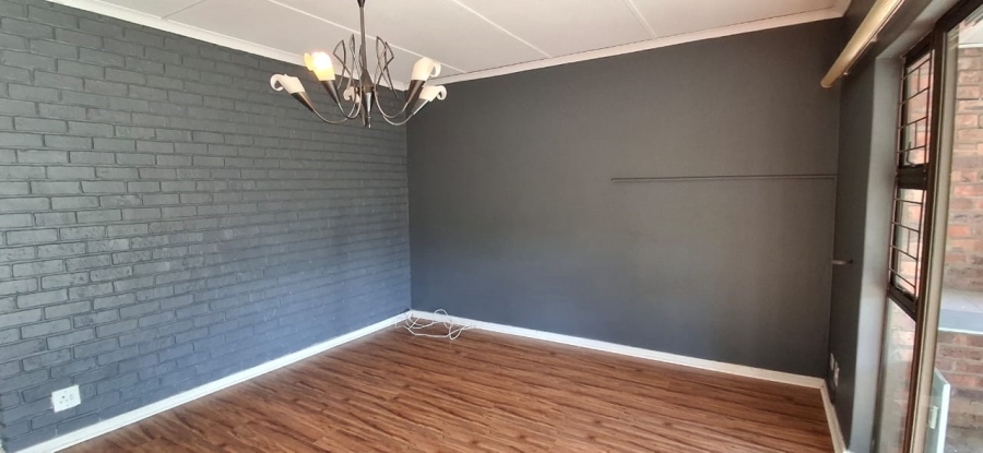 4 Bedroom Property for Sale in Nahoon Valley Park Eastern Cape